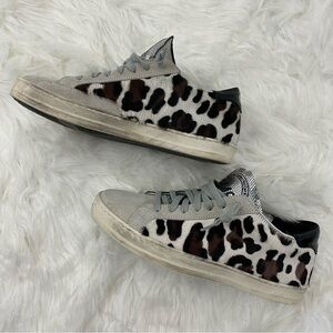P448 John Cow Hair Leopard Print Low Top Sneaker